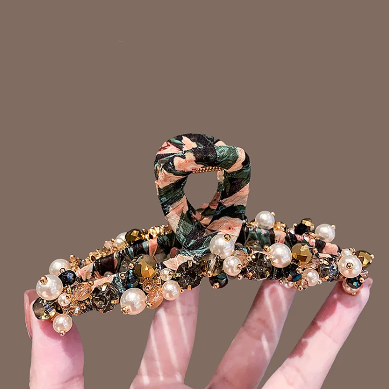 

Retro Floral Print Fabric Pearl Diamond Hair Claws Back Head Hair Grip Clip Hair Shark Clip Women Hairpin Accessories Headwear