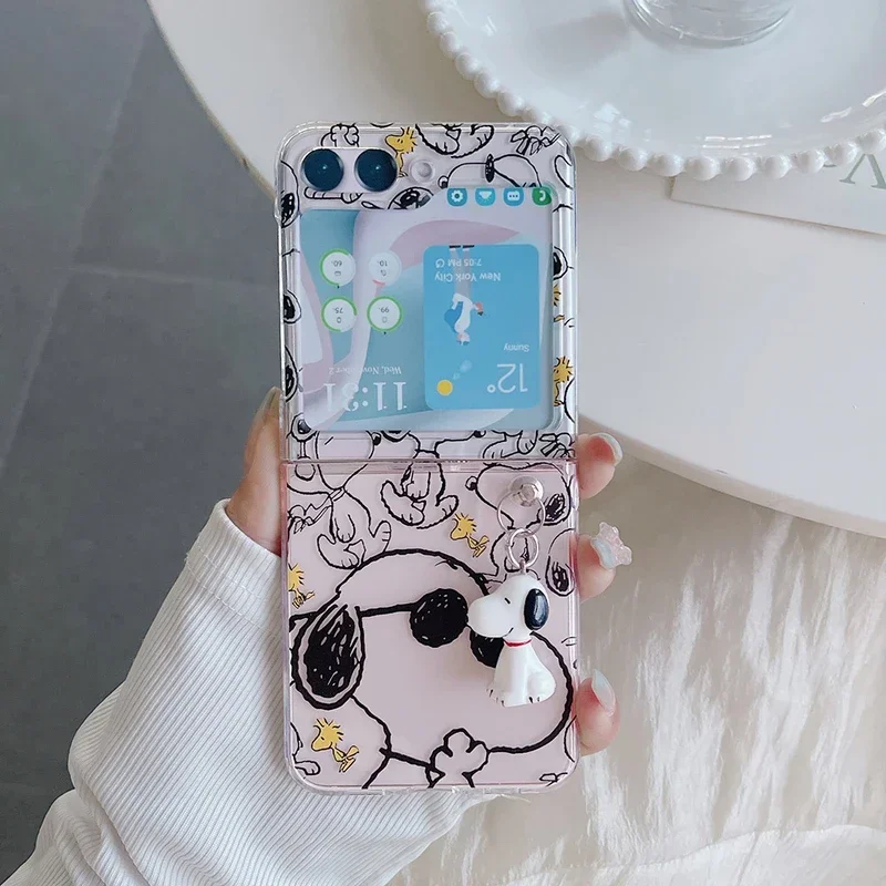 Cute Cartoon Snoopy Charlie Brown Peanuts Transparent Phone Case For Samsung Galaxy Z Flip 7 6 5 Hard PC Back Cover For Z Flip 4