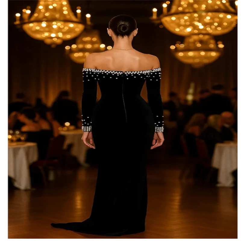 Black Tie Stretch Velvet Mermaid / Trumpet Evening Gown Elegant Dress Pearls Formal Wedding Sweep / Brush Train Long Sleeve Off