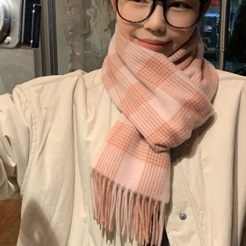 Wool Scarf With High-end Feel, Versatile For Men And Women, Thickened Autumn And Winter New Style, Grid Splicing Warm Scarf