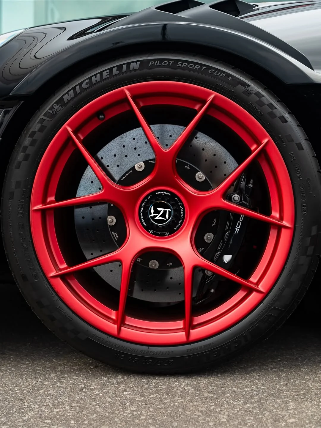 

Легкие кованые колесные диски с сатиново-красным ободом FI-R FIR, высокопроизводительные, с центральным креплением, для гоночных автомобилей, подходят для Porsche 911 992 Turbos, BMW.