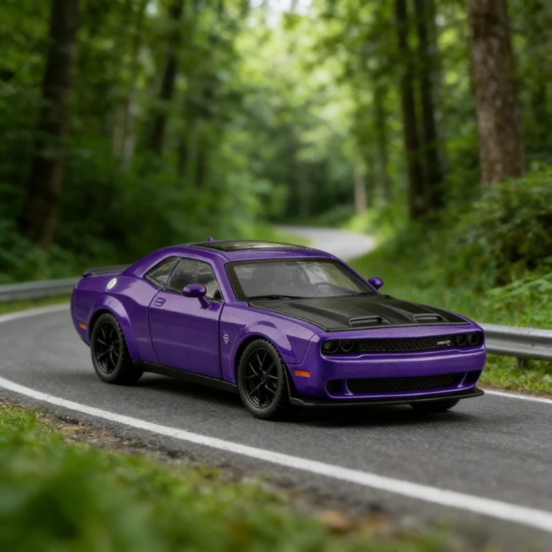 

Selected premium gift 1:32 Hellcat simulation alloy sound and light car model children's toy outdoor puzzle ornament