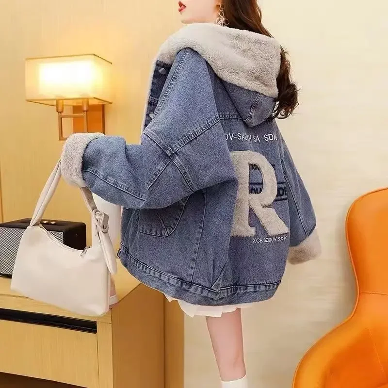 Women Winter Denim Hooded Coat Vintage Loose Plus Velvet Snow Jean Jackets Fleece Liner Padded Outwear Oversize Warm Veste Femme