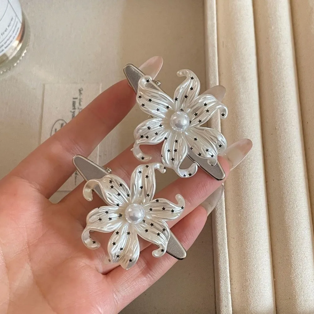 Elegant Beige Flower Hair Clips Star Print Harajuku Style Flower Hairpins Aesthetic Look Non-Slip Vintage Side Clip Daily Wear