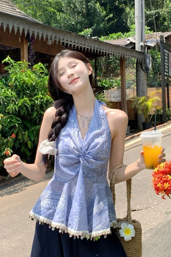 

Women's 2025 Summer New Korean Style V-neck Beaded Twisted Knot Crop Halter Sleeveless Camisole Top for Petite Female Clothing