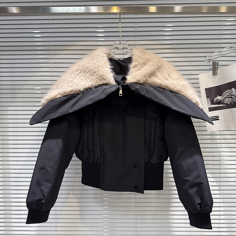 Winter Female Large Lapel Warm Cotton Padded Jacket Natural Large Fur Collar Short Down Jacket Women Solid Zipper Casual Outwear