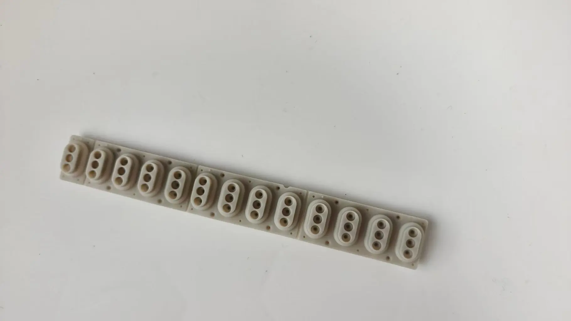 

Клавиатура Fatar с тройным контактным резиновым переключателем 13P 12P