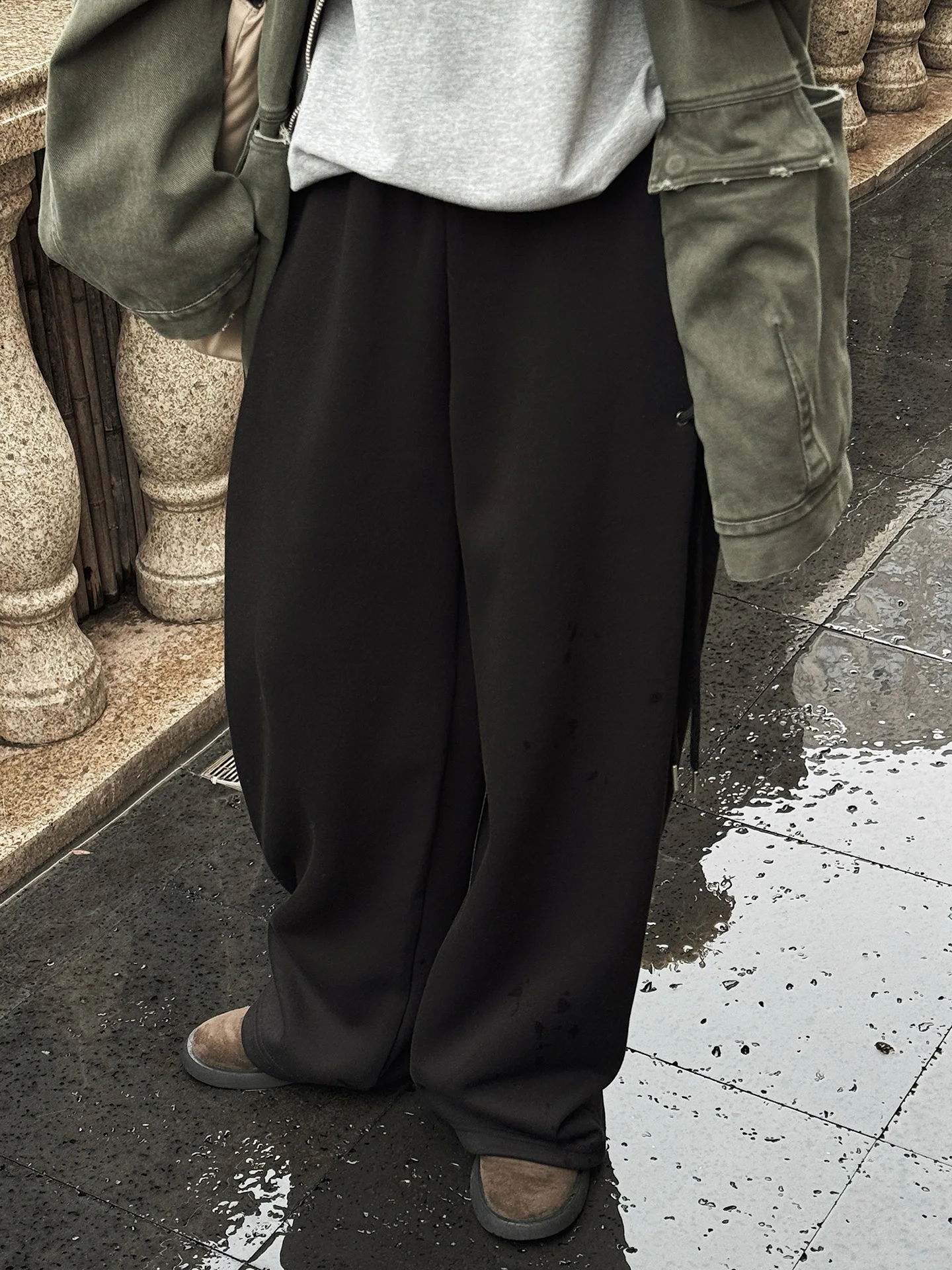 Pantaloni casual da donna a vita alta elasticizzata con laccetti laterali, dal design primaverile, a gamba larga e vestibilità ampia