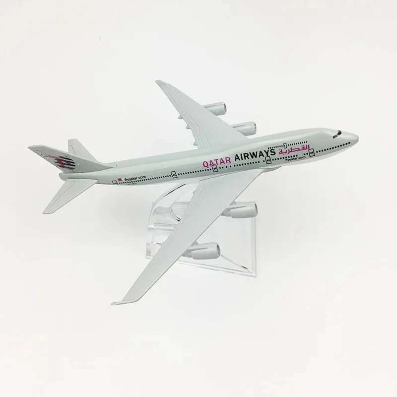 الخطوط الجوية القطرية نموذج طائرة 16 سنتيمتر B747 نموذج طائرة دييكاست سبيكة معدنية 1/400 مقياس الطائرات الطيران هدية جمع