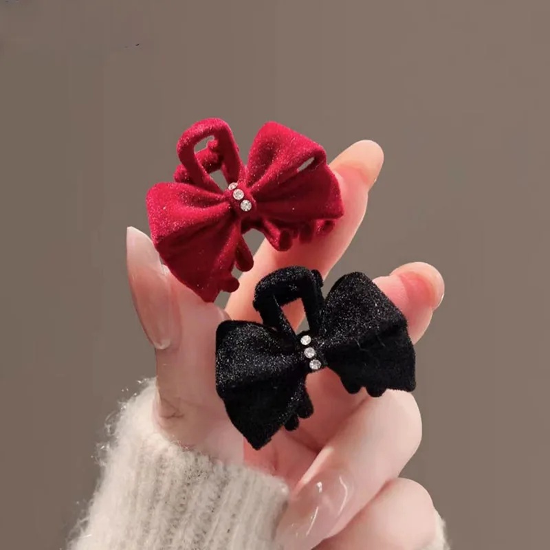 Autumn and Winter Festival Red Heart Small Hair Clip for Women Sweet Cute Front Bangs Side Clip Velvet Alloy Hair Accessories