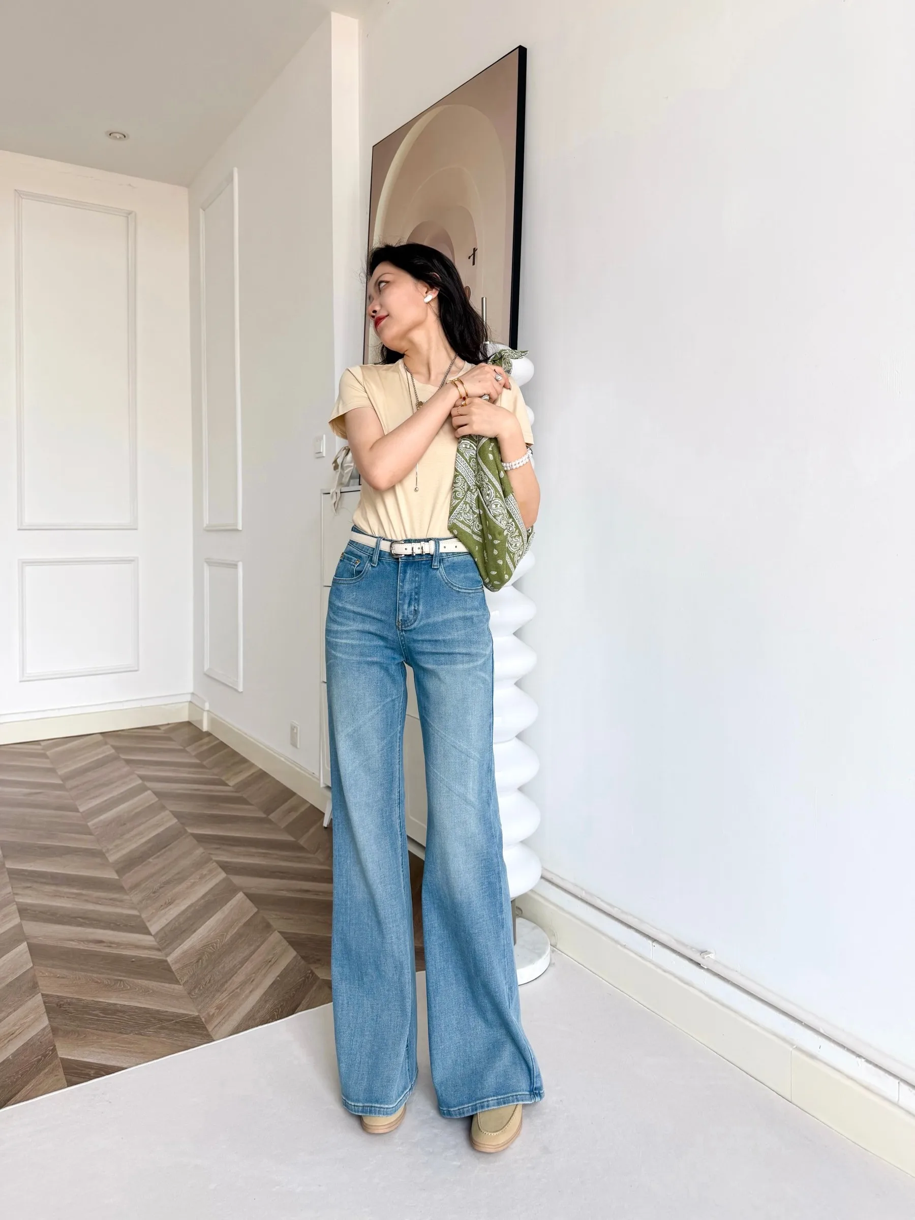 

Джинсы World Original Deity с прямыми штанинами, шелковистые, эластичные в четырех направлениях, с эффектом похудения, с естественной линией талии, из хлопкового стрейч-денима