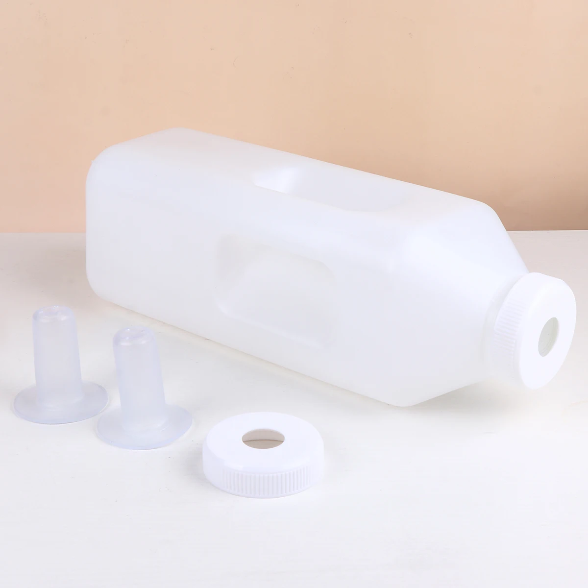 4個入り子牛用哺乳瓶セット 3L ハンドル付き 羊用乳首 子羊、子馬、子犬用 再利用可能乳首 牛、ロバ、豚、ミュール用 看護アクセサリー