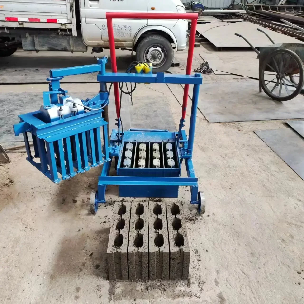 Cheap Price Manufacturer Manual Hollow Maker Soil Clay Interlocking Mini Mobile Concrete Cement Block Brick Making Machine