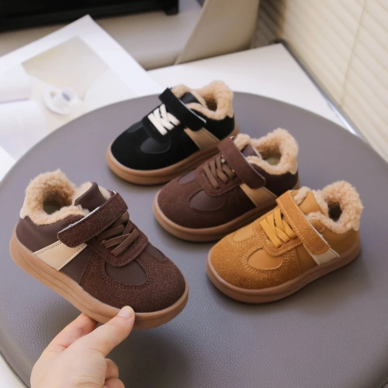 

Зимние детские ботинки, осень 2024, новый стиль, детские бархатные ботинки на плоской подошве, детская нескользящая теплая обувь в стиле ретро, модные ботинки для девочек