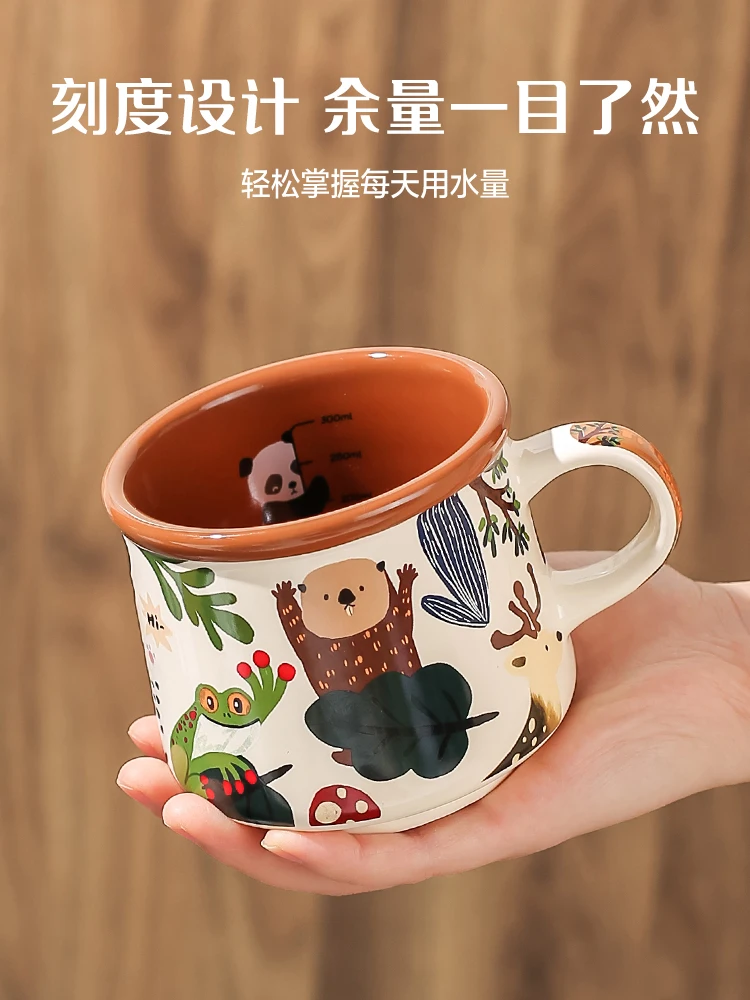 Cute ceramic bowls, especially good-looking rice bowls, noodles, plates, mugs, breakfast cutlery sets.