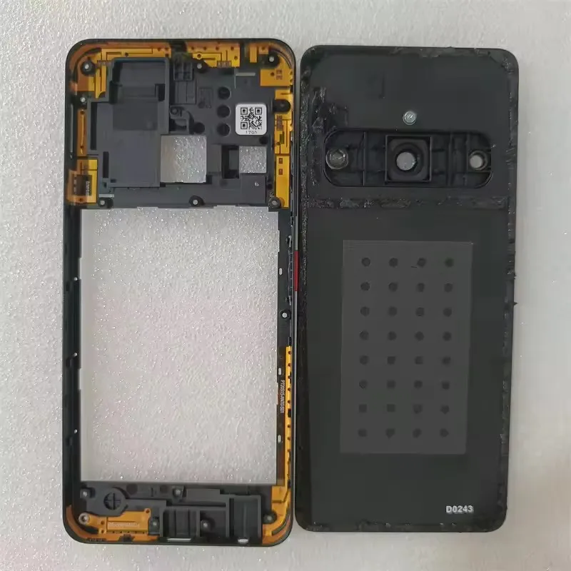 Kompletny zestaw obudowy do telefonu ZTE Nubia Focus 5G Z2357N, obejmujący środkową ramkę, szklaną tylną klapkę baterii oraz tylną obudowę z obiektywem aparatu. — zdjęcie produktu 5