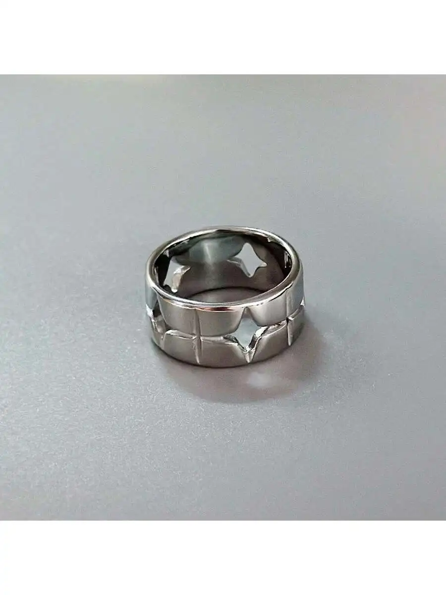 

Unisex Stainless Steel Signet Ring With Cut-Out Star Pattern, Ideal For Couples Or Daily Wear