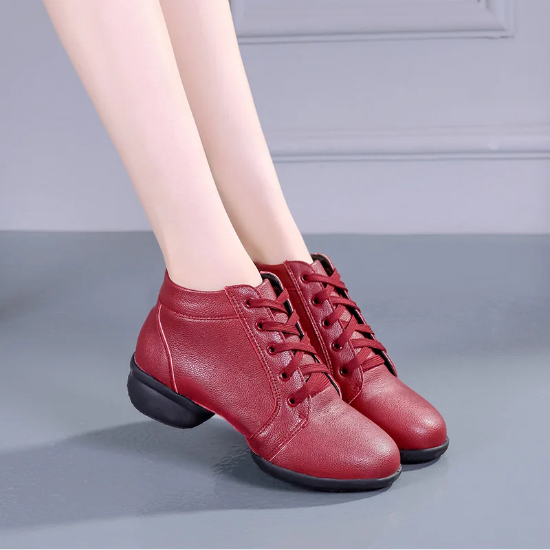 Women Sports Dance Shoes Classic Popular Leather Soft Sole Outdoor Breathable Jazz Modern Dance Sneakers For Women Shoes