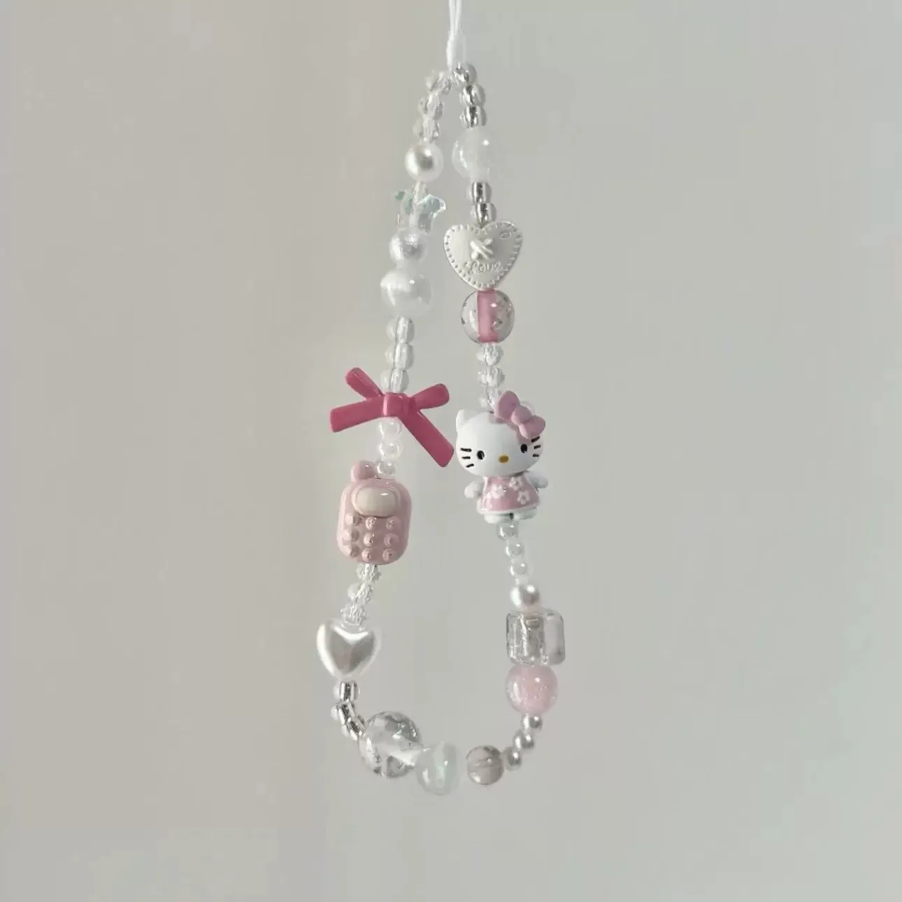 Ins Sweet Kawaii Hello Kitty  Anti-Lost Beaded Phone Strap Cute Bow Heart Bead Handmade Bag Pendant Keychain Gift For Women Girl view 5