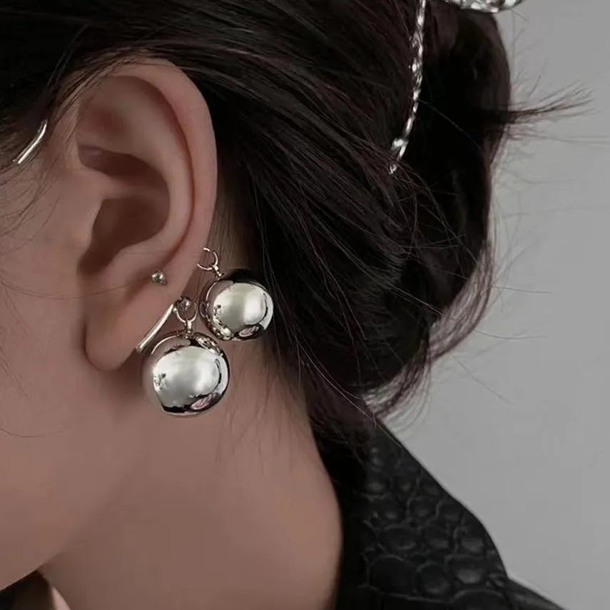 

Copper Balls Clip Earrings for Women Girl Cool Unique Design Hip-hop Fashion Jewelry Without Piercing Hanging Earrings Jewelry