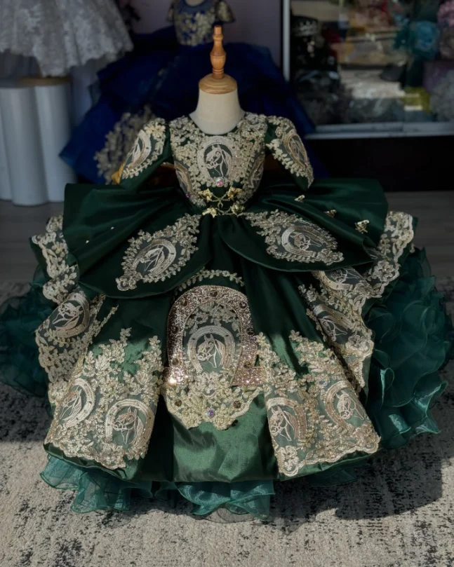 ハンターグリーンプリンセスフラワーガールドレス高級フリルスカートレースアップリケキャップスリーブ素敵な幼児誕生日ドレスカスタムサイズ