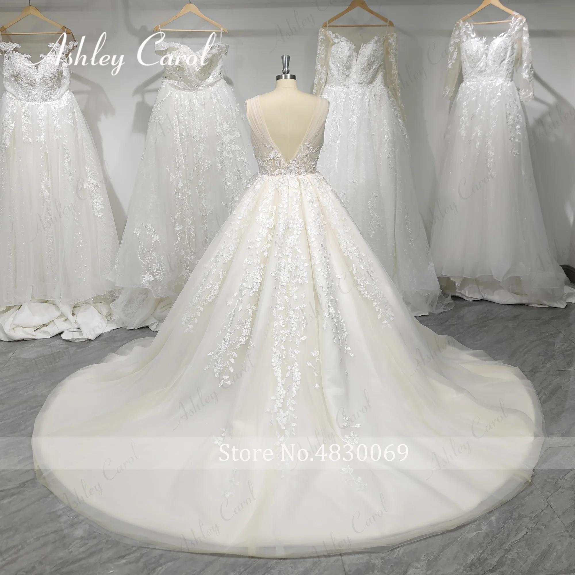 

LOUIS NOVIAS Wedding Dress For Women Elegant Backless Beaded Flowers Embroidery Sleeveless Wedding Gown Vestidos De Novia
