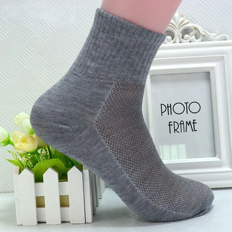 1Pair High Quality Men Spring/Summer Socks Black Mesh Cotton Sock Male Gray Casual Breathable Cheap Socks Drop Shipping EU39-43