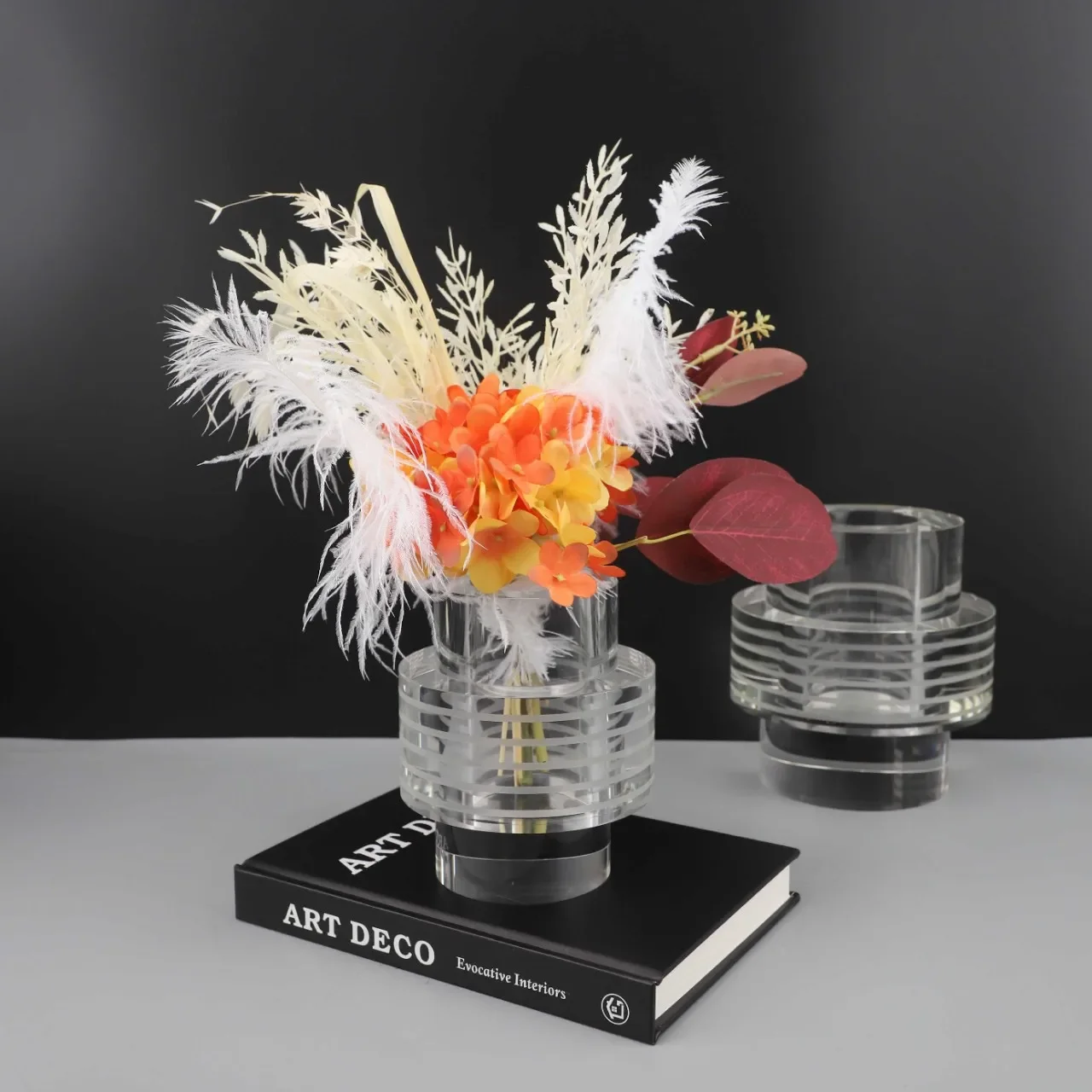 Modern simple transparent crystal round striped flower ornament TV cabinet coffee table living room bedroom home decoration