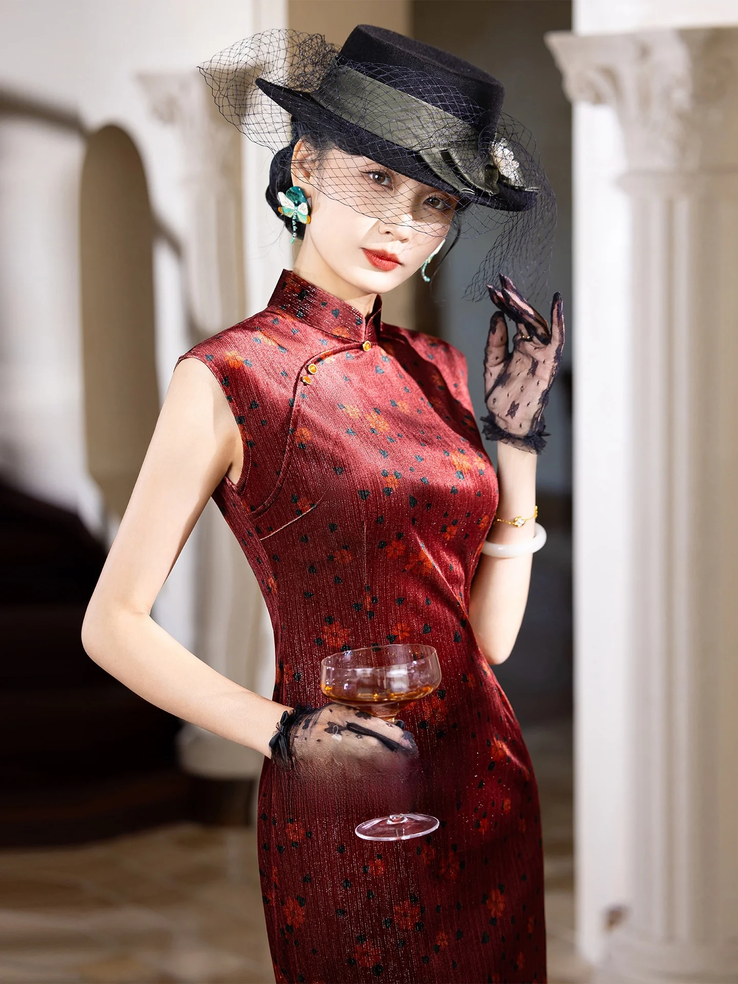 

New Chinese Sle Red Velvet Svel Gown for Annual Meeting Ele Vintage Faion Long Qipao Dr with Low Slit