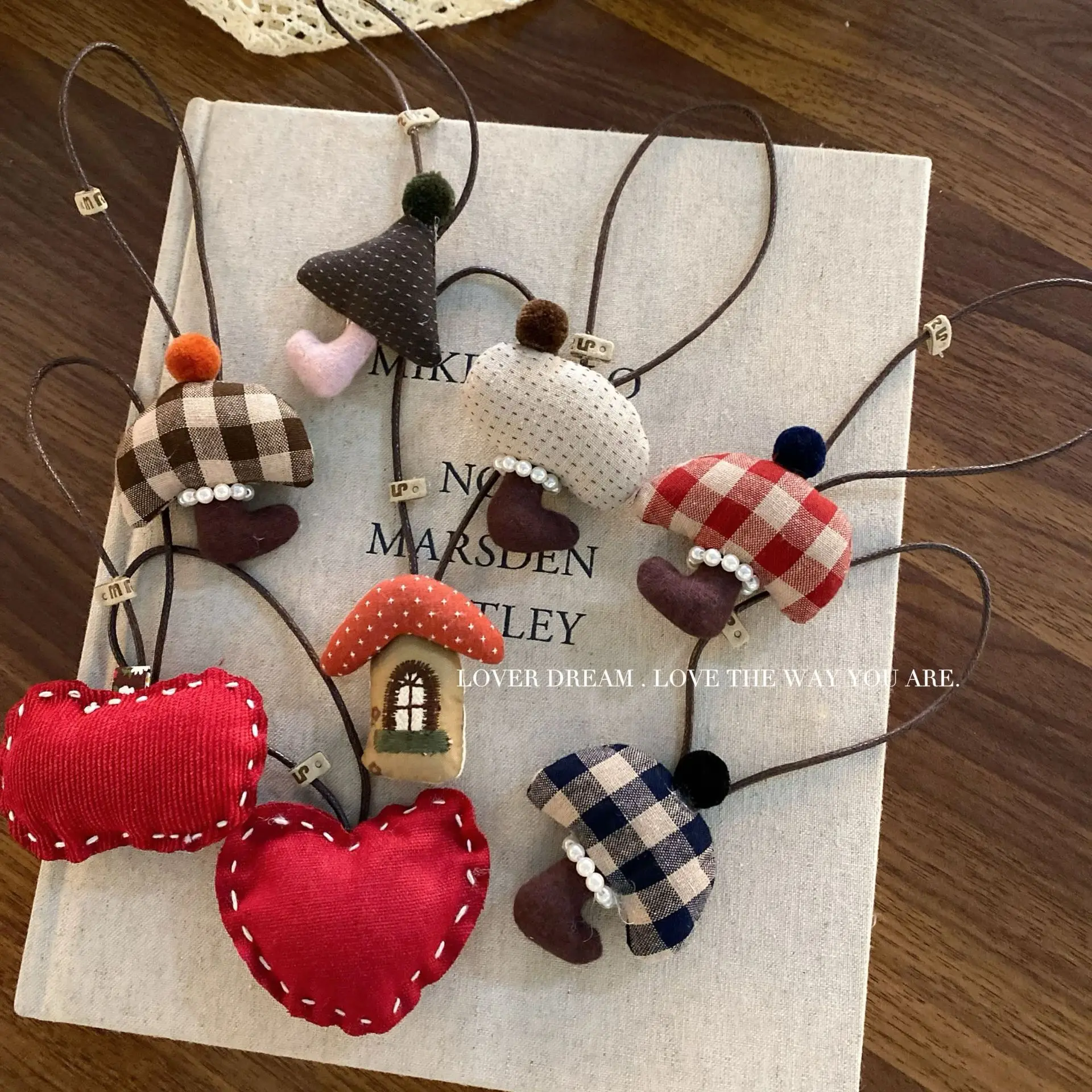 Keychain Charm Cotton Filled Red Fabric Heart Fruit Plaid Mushroom Sweet Cute Bag Pendant Lightweight Women Girls Daily Travel