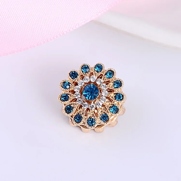 1pcs New Magnet Rhinestones Flower Brooches for Women Muslim Scarf Hijab Brooch No Hole Pins Fashion Jewelry Luxulry Accessories