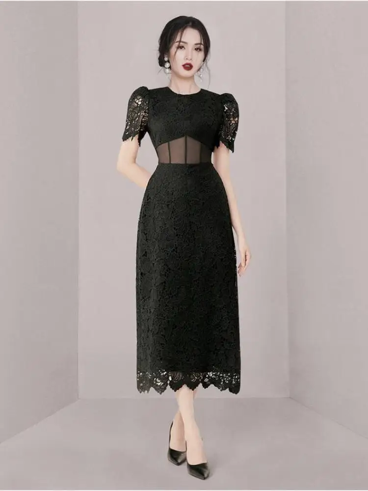 Vestido de encaje negro para mujer, prenda de manga corta con cuello redondo, elegante, ceñido al cuerpo, con retales, ahuecado, para fiesta, novedad de verano 2024