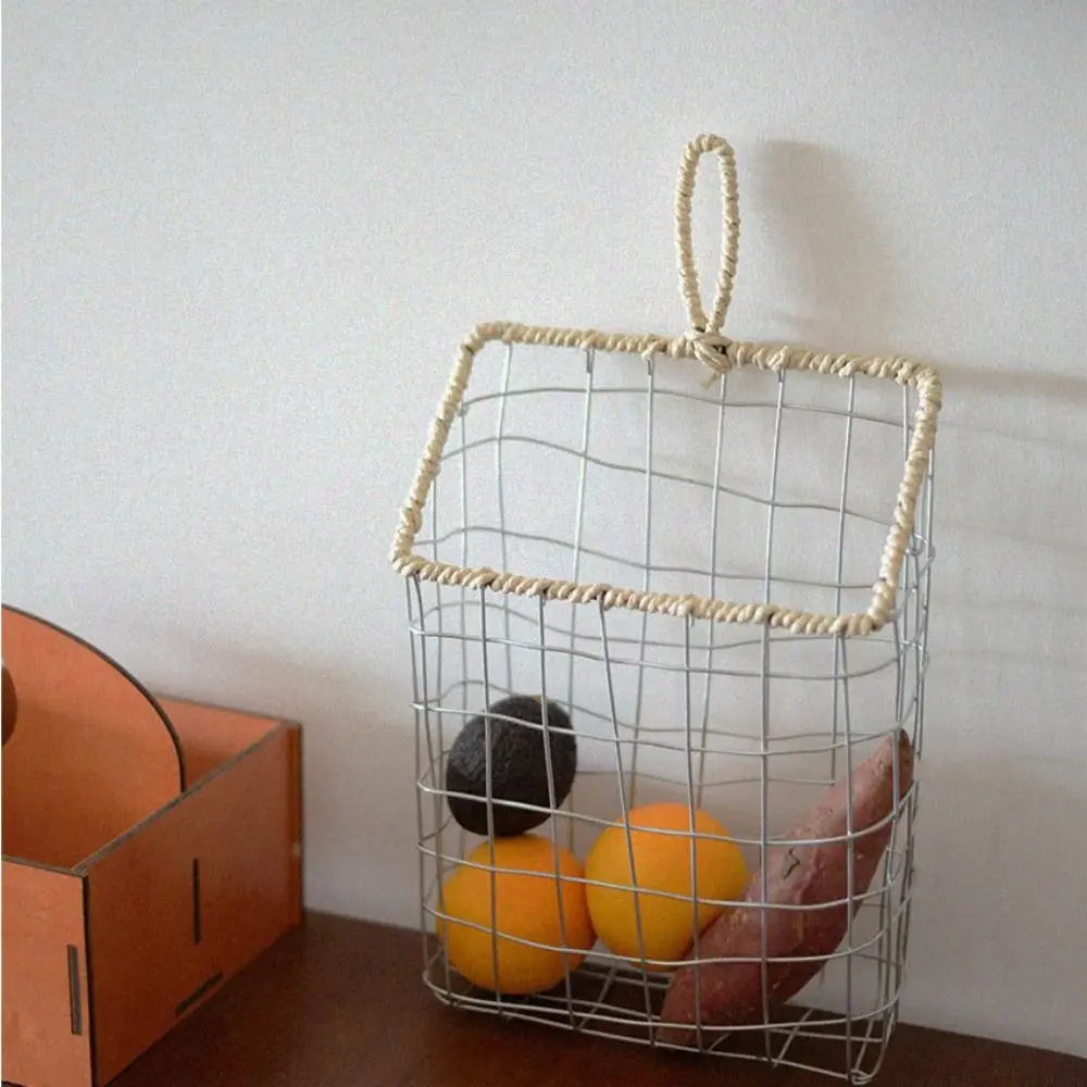 

Скандинавская подвесная корзина для хранения, металлический прочный кухонный настенный органайзер, удобная корзина для хранения в шкафу ручной работы