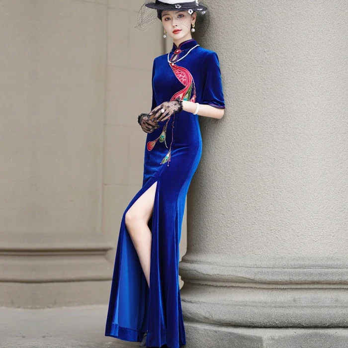 

Элегантное китайское традиционное платье-ципао с вышивкой павлина, бархатное, больших размеров, сексуальное, с разрезом, фасон «русалка»