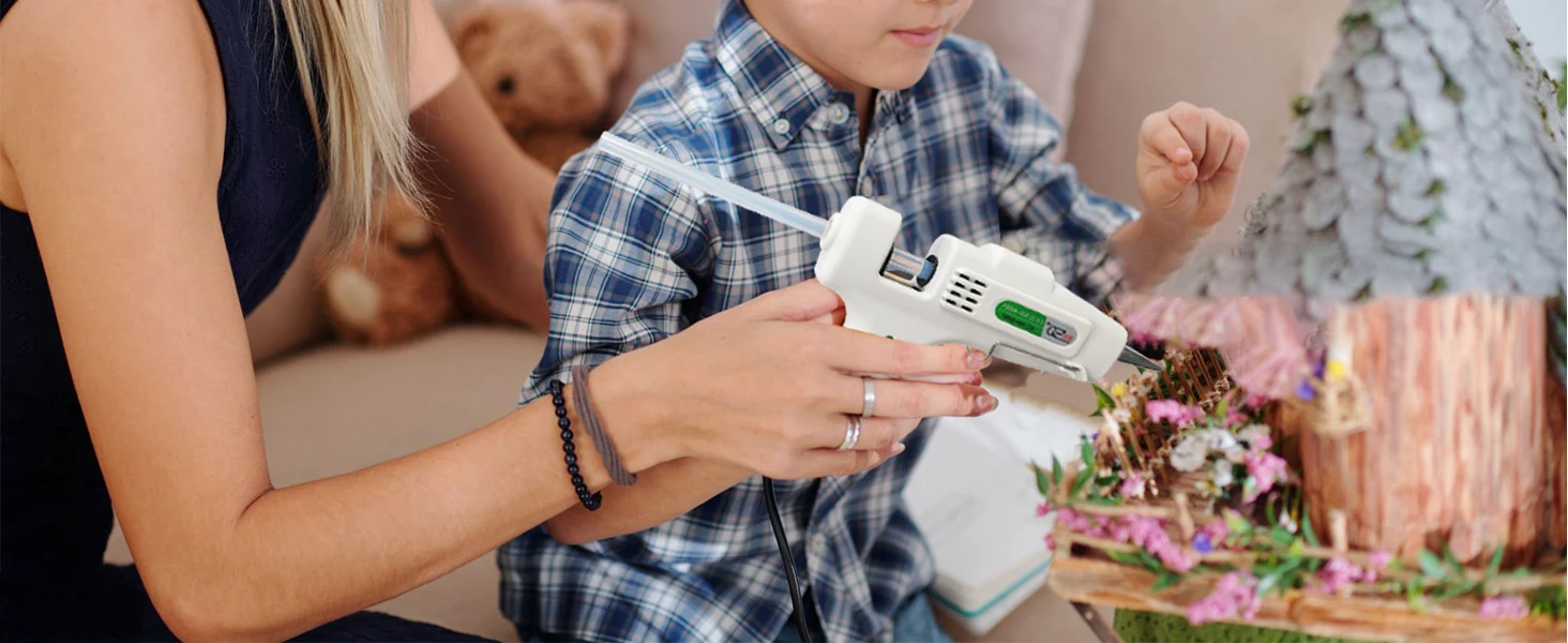 GLUE GUNS