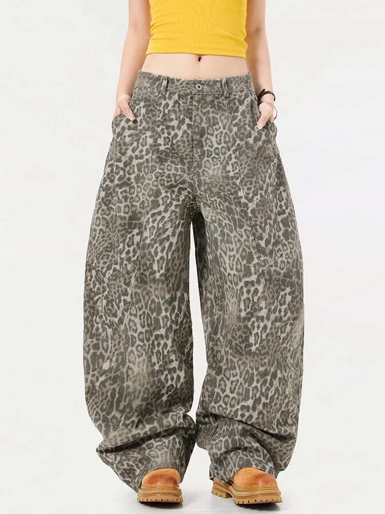 Fashion Retro Leopard Curved Jeans Men Women 2025 Autumn New Loose Comfort Denim Pants Handsome Chic Personality Denim Trousers
