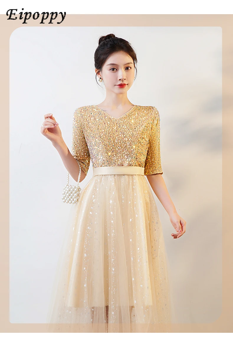 Erwachsene weibliche kurze Abnehmen Student Poesie Rezitation Host Kunst Prüfung sternen klare Abendkleid