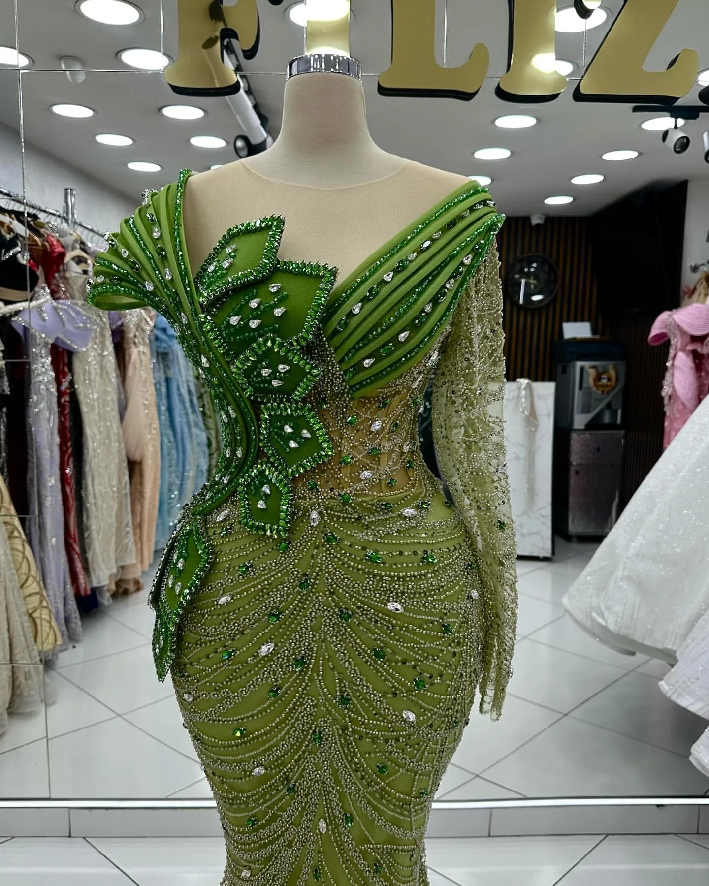 Customized 2025 Olive Green Mermaid Prom Dresses Beaded Crystals Florals Evening Formal Party Birthday Gowns Dresses ZJ180