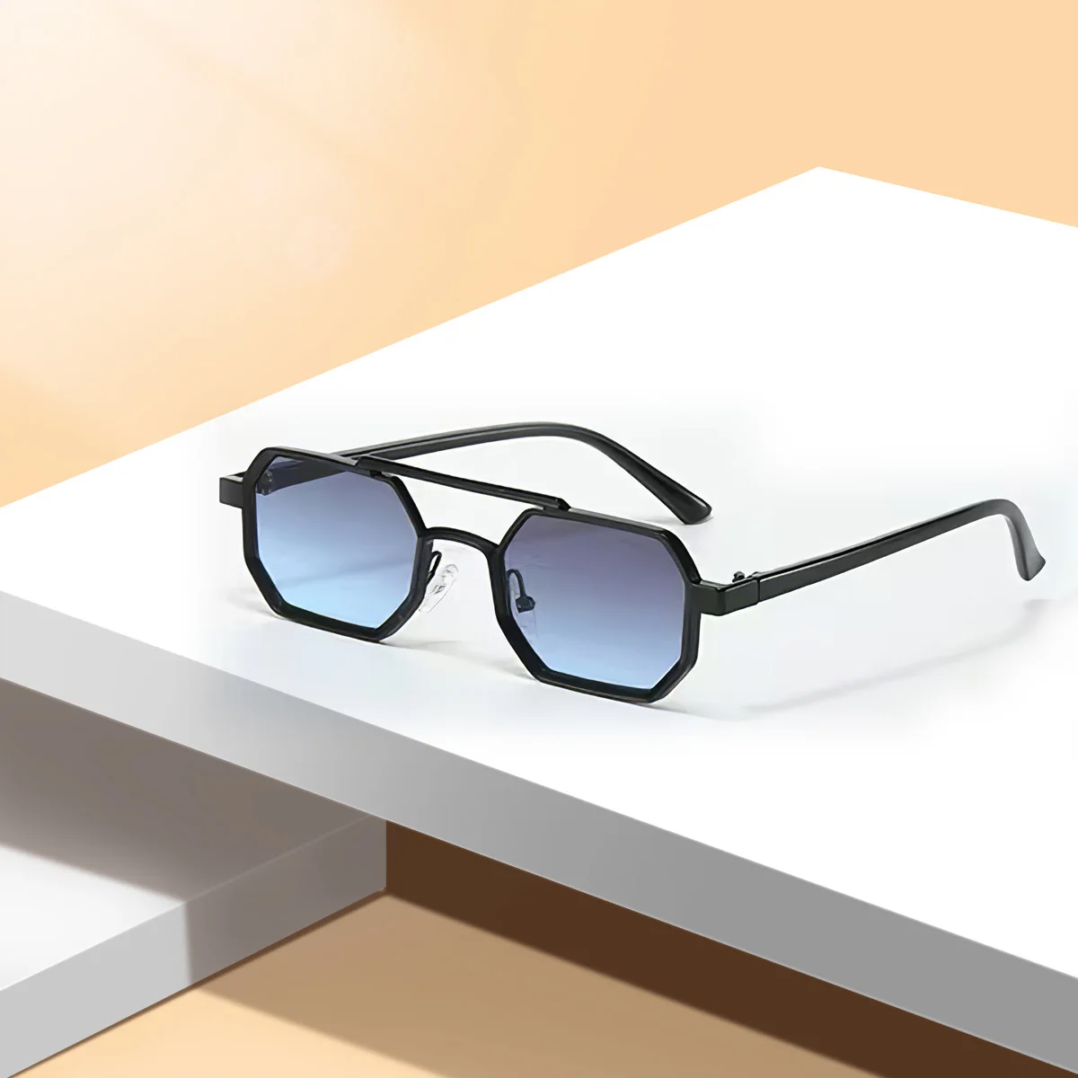 Stylish Metal Sunglasses with Dual-Tone Frame - Gradient Blue Lenses, Square Shape, Modern Fashion Accessory image 4