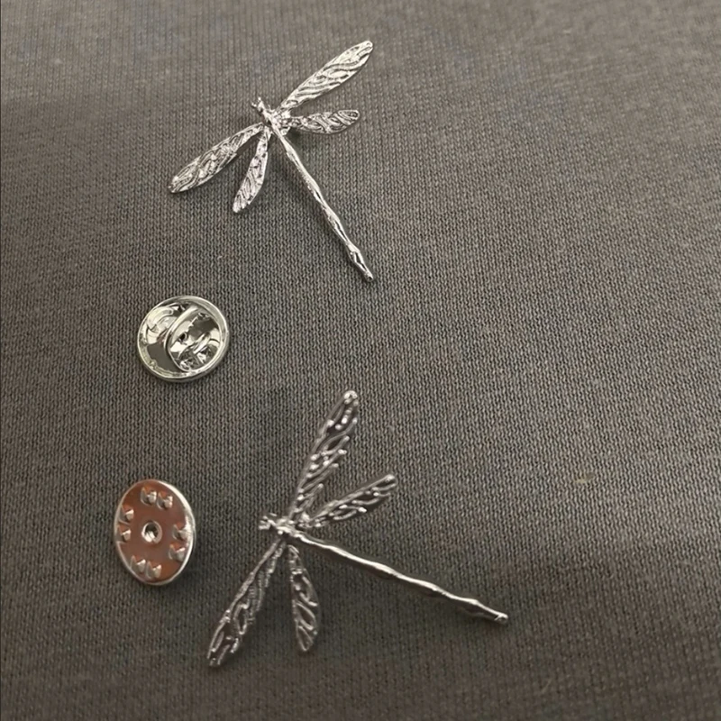 Винтажные серебряные броши-стрекозы для женщин, высококачественная модная брошь с насекомыми, булавки, аксессуары для пальто, ювелирные изделия с животными, подарки