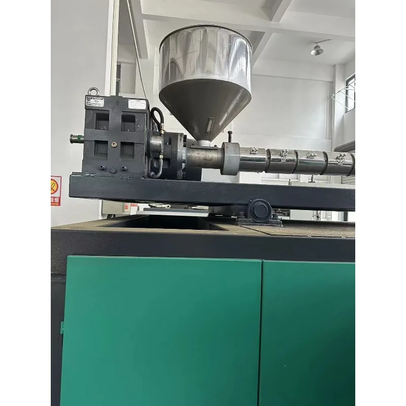 【Best-selling】High Technology Customized Hdpe Plastic Bottles Making Machine 1L 2L 3L Extrusion Blow Molding Machine For Small B - view 4
