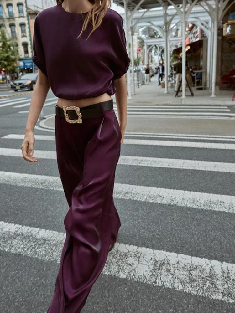 

Осень в европейском и американском стиле, новая атласная текстурированная версия с короткими рукавами, топ с высокой талией и поясом, свободные брюки