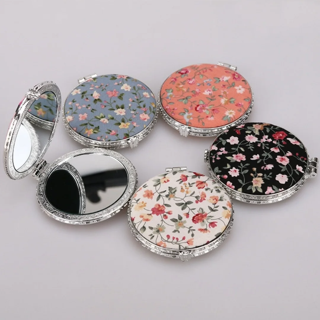 Literary retro printed double-sided folding mirror, portable mini circular makeup mirror, pastoral style travel beauty mirror
