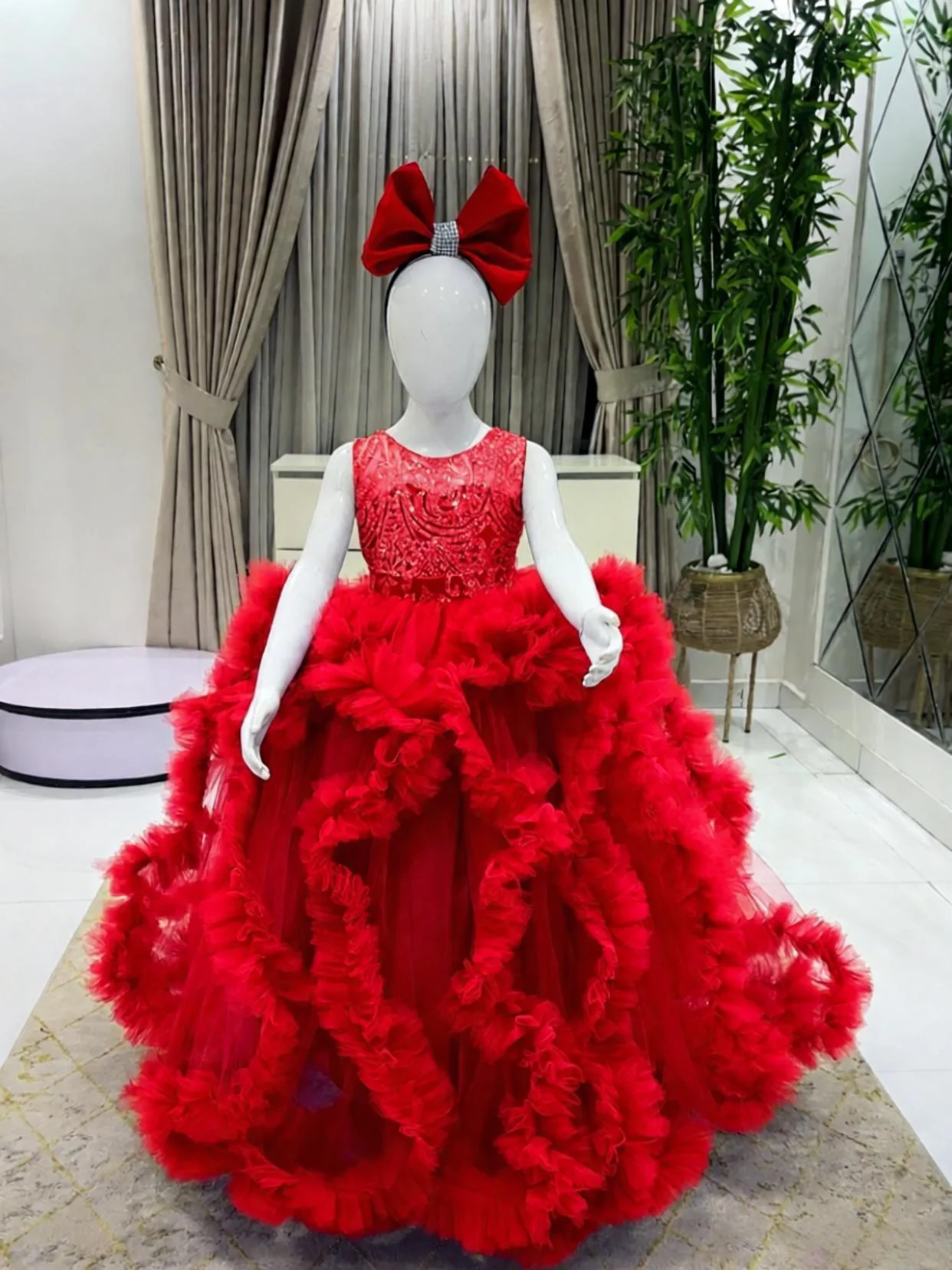 Sukienki dla dziewczynek na wesele z czerwonymi kwiatami, szyte na miarę, tiulowe, warstwowe, zdobione koralikami, olśniewające, dwuczęściowe, na urodziny, sesję zdjęciową.