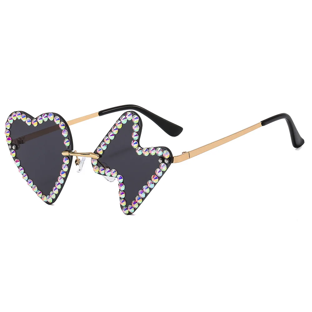 Personality Sunglasses Women Rimless Love Diamond Inlaid Metal Y2K Babys Party Funny Hip-Hop Glasses Goggles Eyewear UV400 Y136