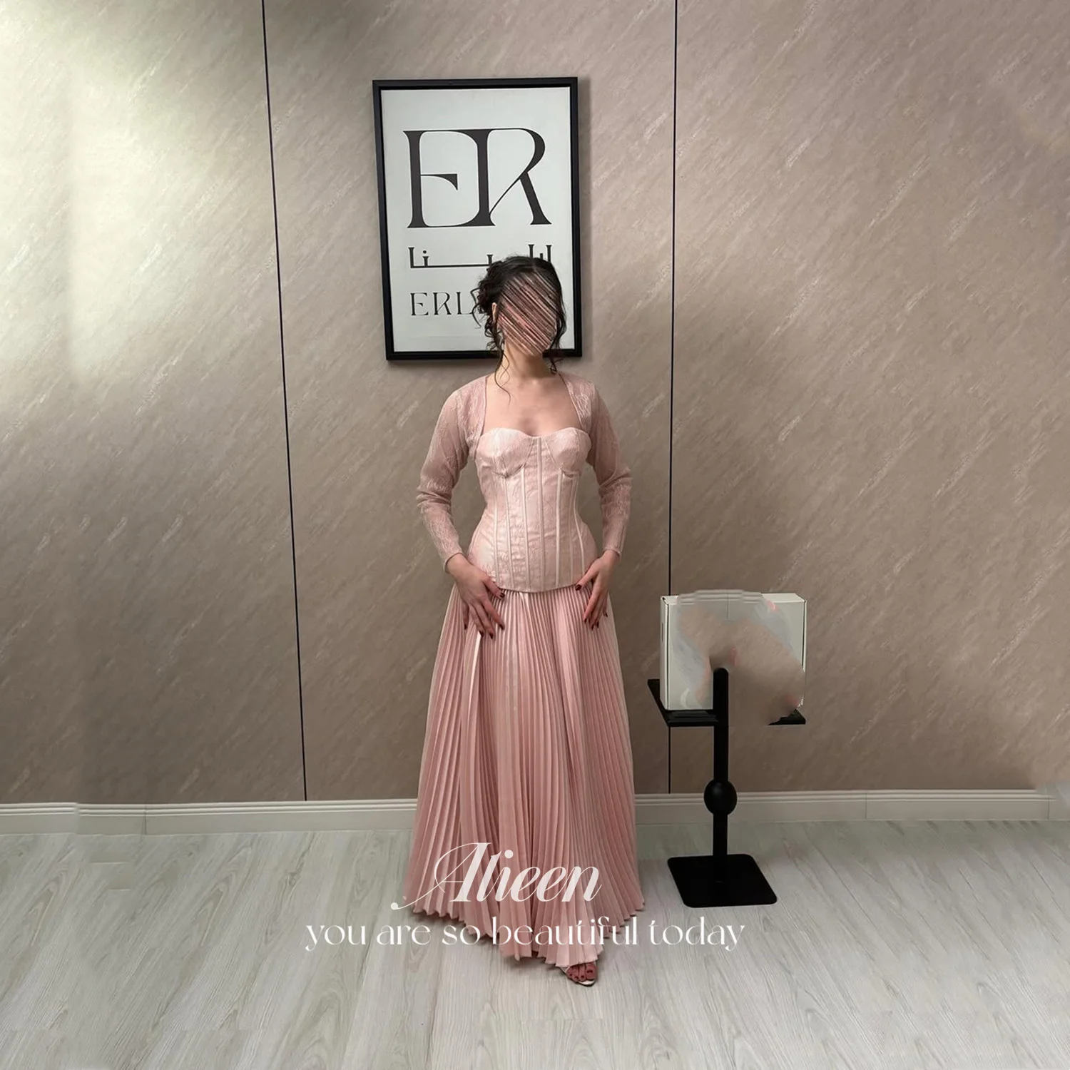 

Aileen Luxurious Evening Dresses for Special Occasions Customized Elegant Party Dresses Lace Women Evening Dress Pink Crumpled