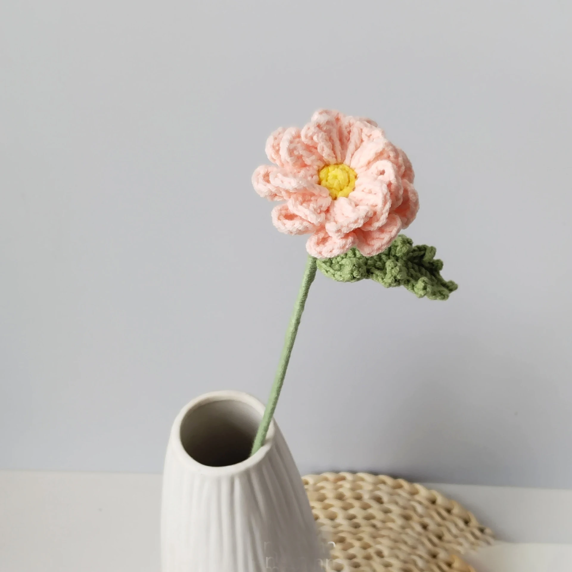 Niedliche Gehäkelte Chrysanthemen-Zweige Handgefertigter Gewebter Blumenstrauß Kreative Künstliche Pflanzen Raumdekoration – Detail 4