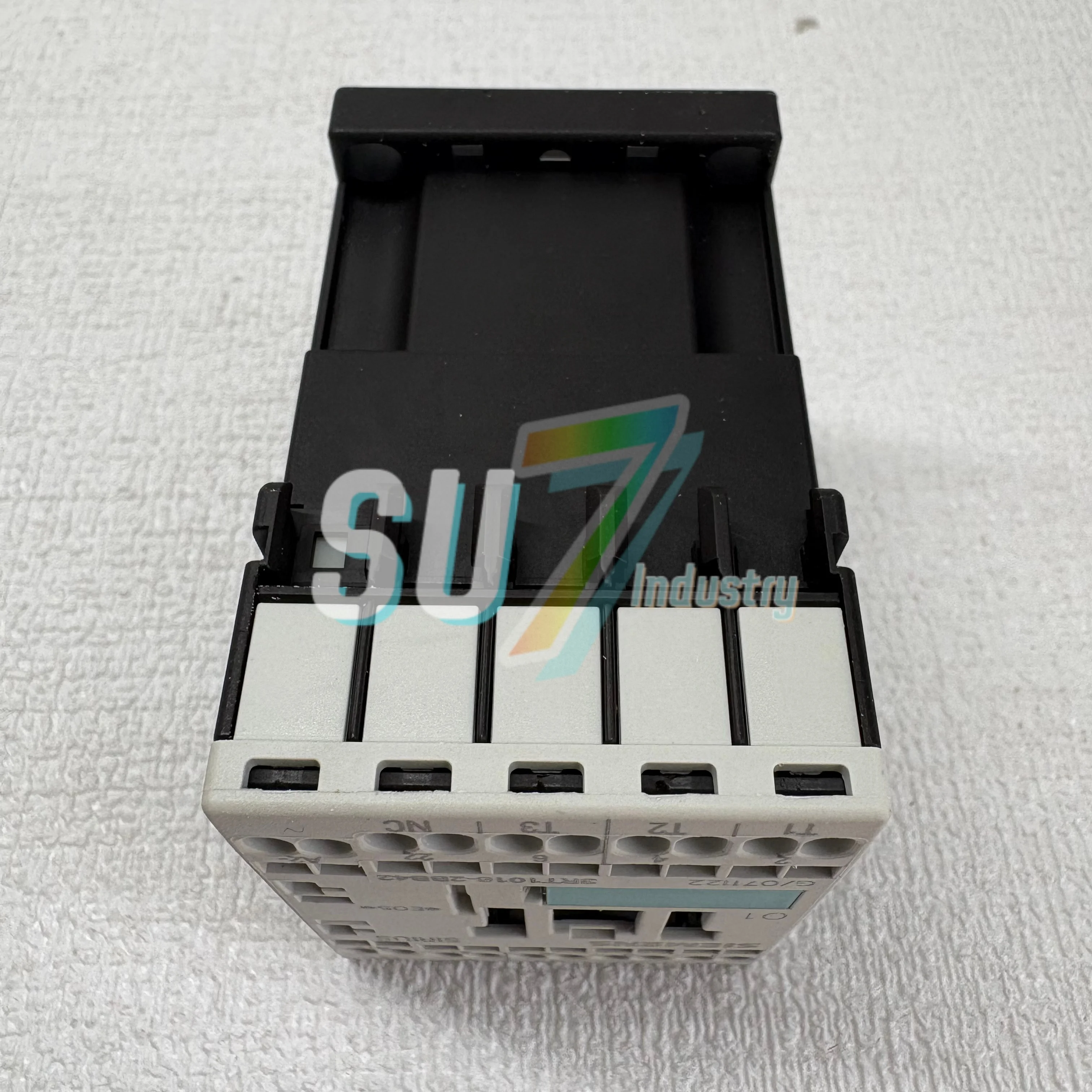 

Контактор 3RT1016-2BB42 новый в упаковке