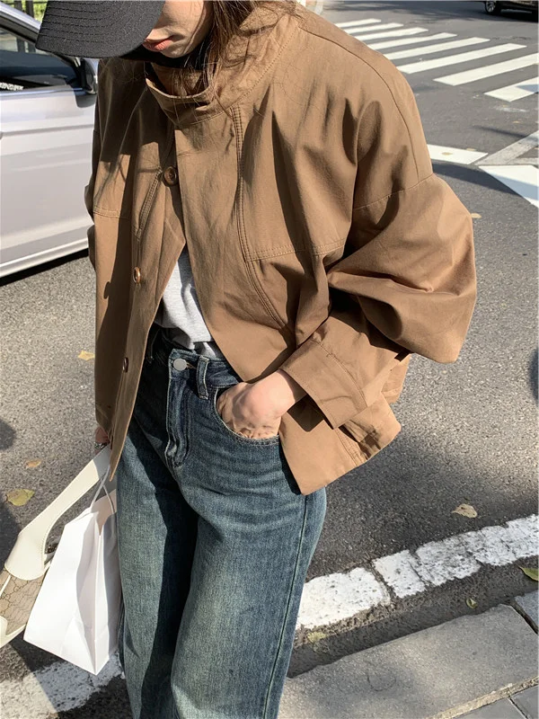 

Простая универсальная свободная куртка-ветровка в стиле ретро с короткими рукавами для женской коллекции ранней весны