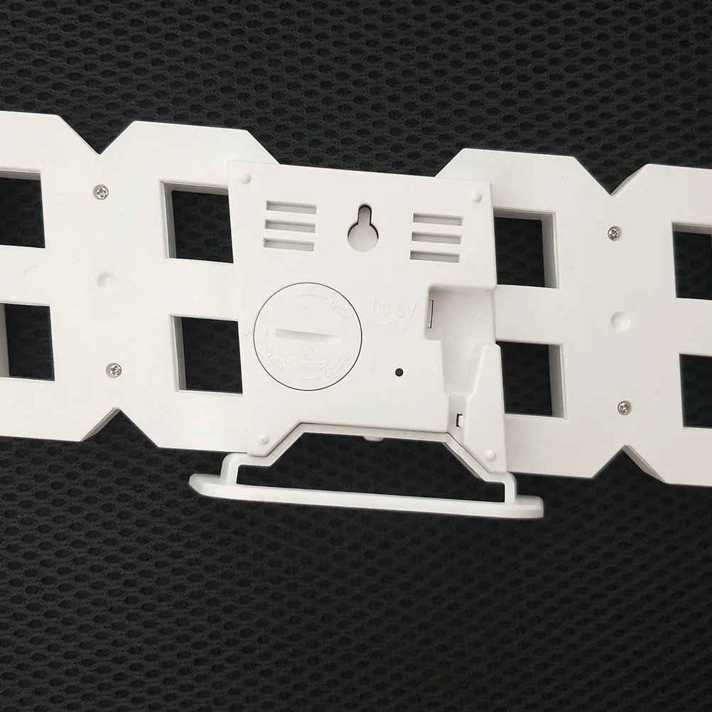 

1Pcs LED Digital Alarm Clock 3D Numbers Large Display Desktop Wall Hanging Date Snooze Function for Home Office Hotel